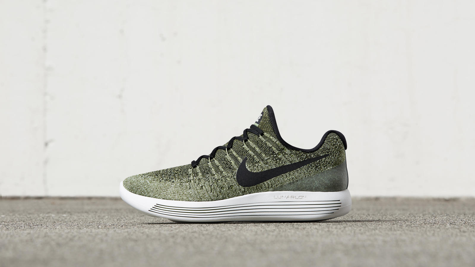 Nike men's lunarepic store low flyknit 2