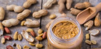 Como comer pasta de amendoim? Nutricionista dá dicas
