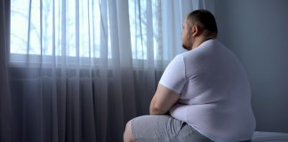 Excesso de gordura corporal aumenta risco de depressão, aponta estudo